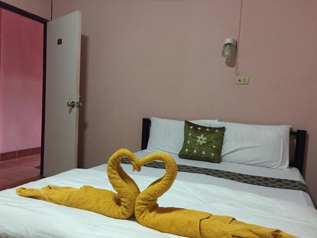 Marina Ao Nang Guesthouse Ngoại thất bức ảnh