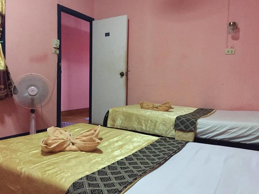 Marina Ao Nang Guesthouse Ngoại thất bức ảnh
